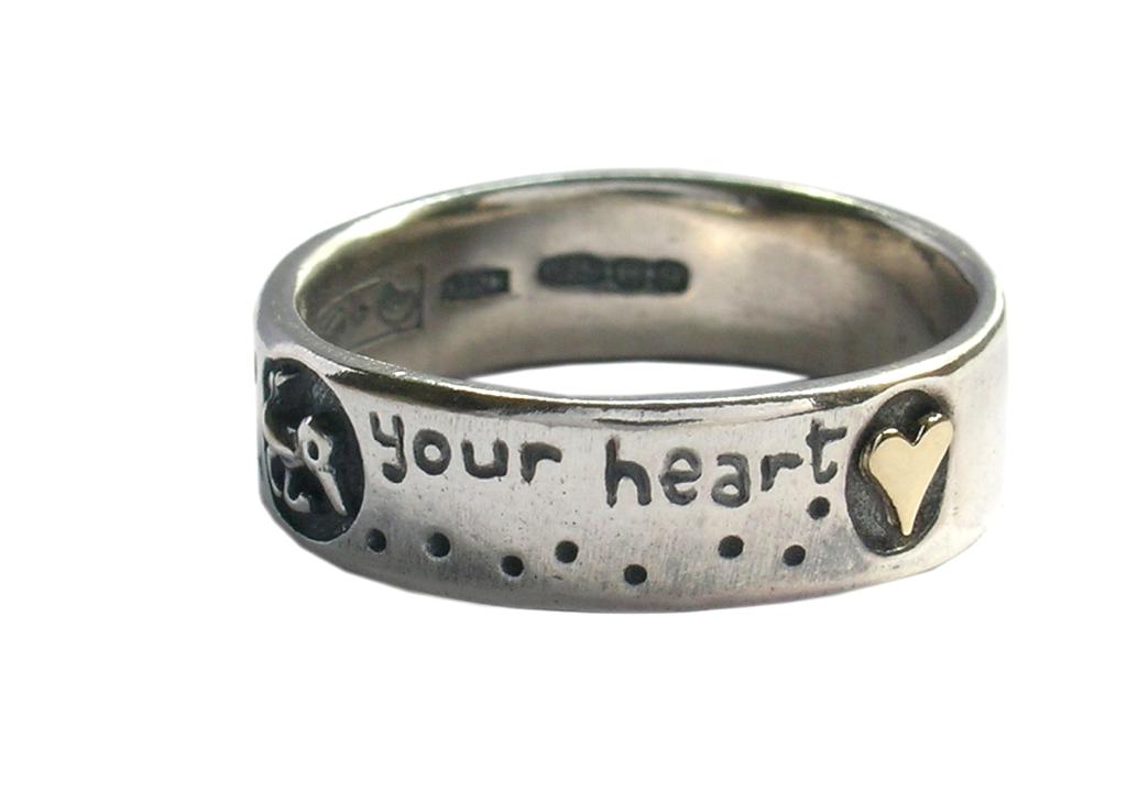 'Follow your Heart Bird', ring