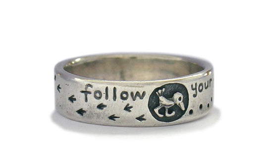 'Follow your Heart Bird', ring